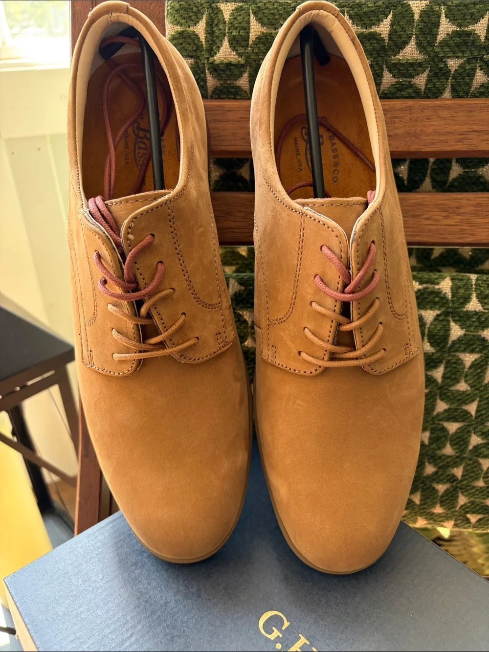 G.H. Bass & Co.  Tan 10.5 Men’s Brown Leather Derby Shoes